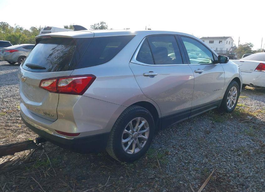 Photo 4 of 2019 Chevrolet Equinox LT (VIN 3GNAXKEV2KS634414)