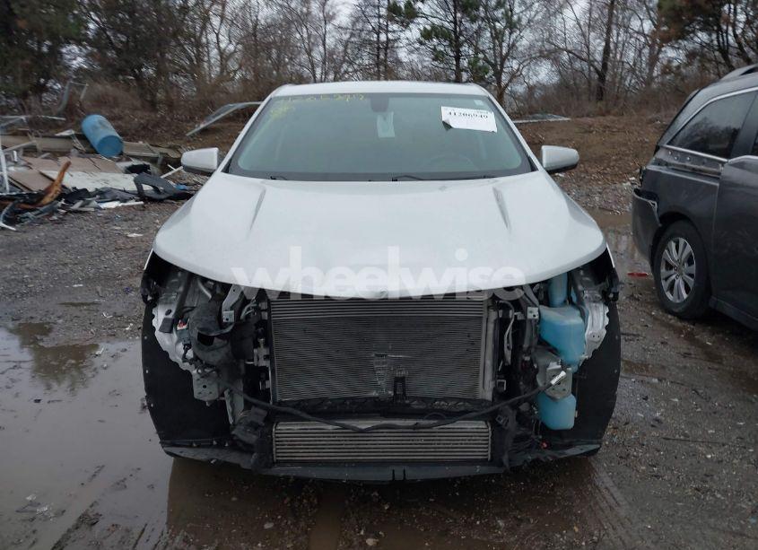Photo 12 of 2019 Chevrolet Equinox LT (VIN 3GNAXKEV2KS639077)