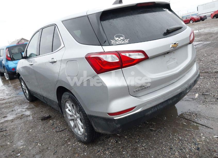 Photo 3 of 2019 Chevrolet Equinox LT (VIN 3GNAXKEV2KS639077)