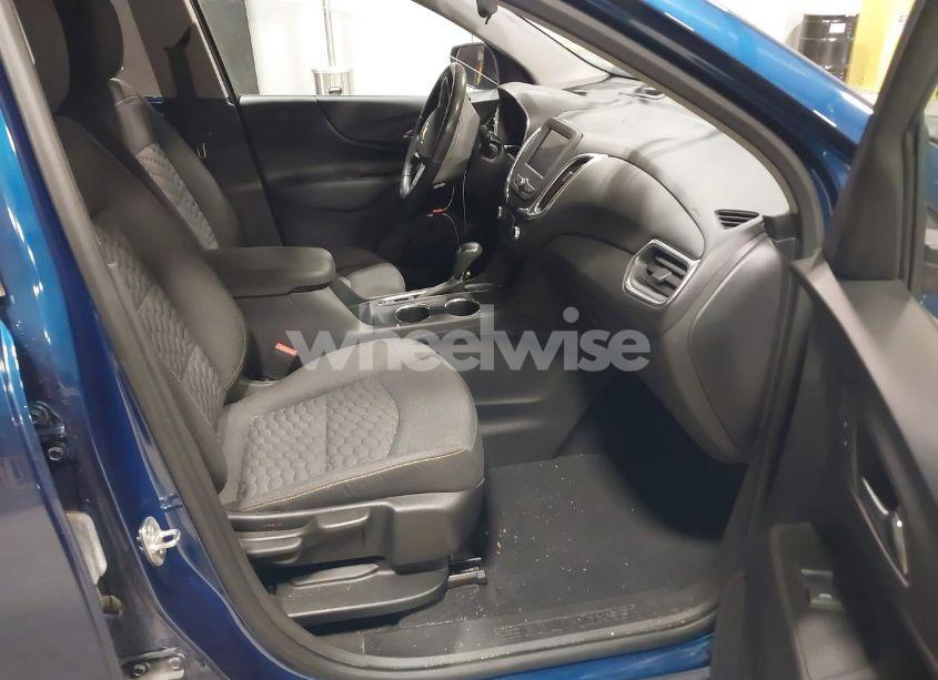 Photo 5 of 2020 Chevrolet Equinox FWD LT 1.5L TURBO (VIN 3GNAXKEV2LL278834)