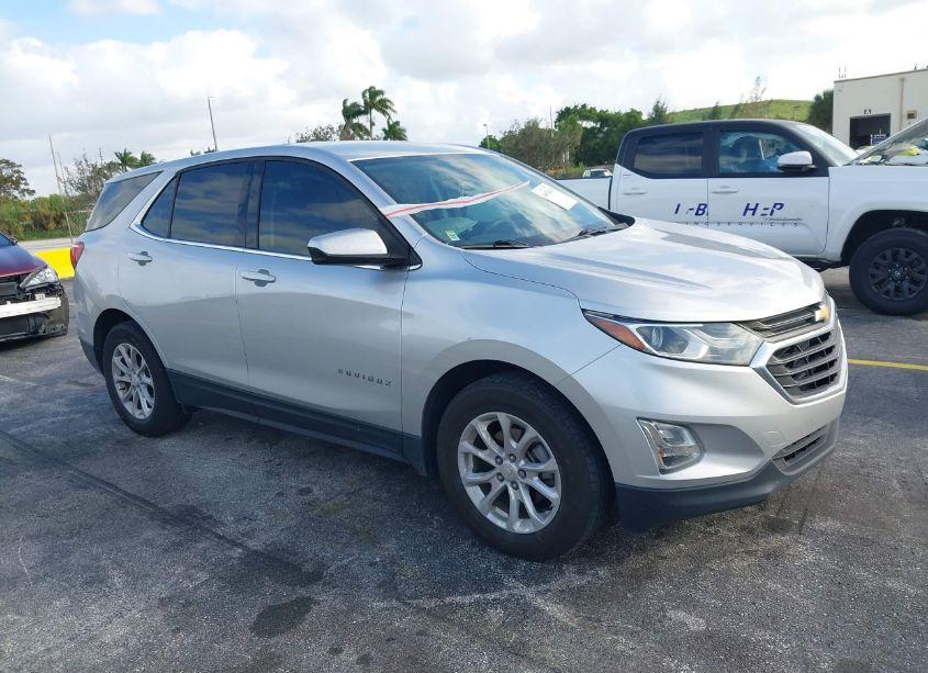 2020 Chevrolet Equinox FWD LT 1.5L TURBO (VIN 3GNAXKEV2LS617484) main photo