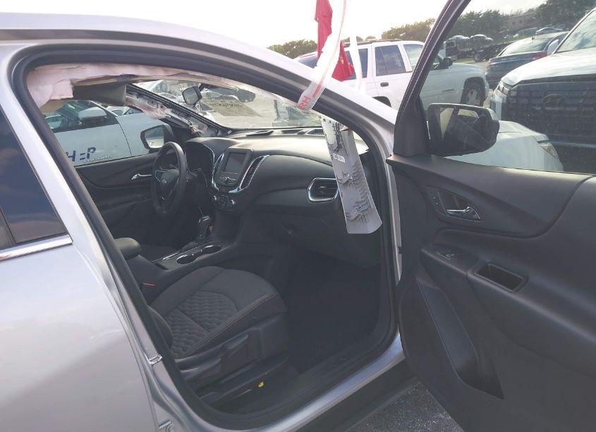 Photo 5 of 2020 Chevrolet Equinox FWD LT 1.5L TURBO (VIN 3GNAXKEV2LS617484)