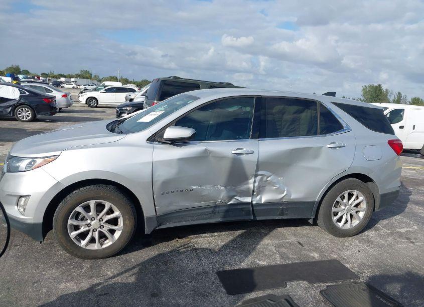 Photo 6 of 2020 Chevrolet Equinox FWD LT 1.5L TURBO (VIN 3GNAXKEV2LS617484)