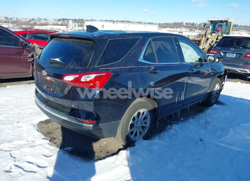Photo 4 of 2020 Chevrolet Equinox FWD LT 1.5L TURBO (VIN 3GNAXKEV2LS677653)