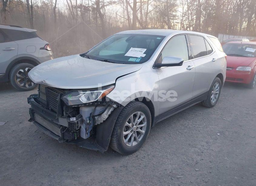 Photo 2 of 2020 Chevrolet Equinox FWD LT 1.5L TURBO (VIN 3GNAXKEV2LS686028)