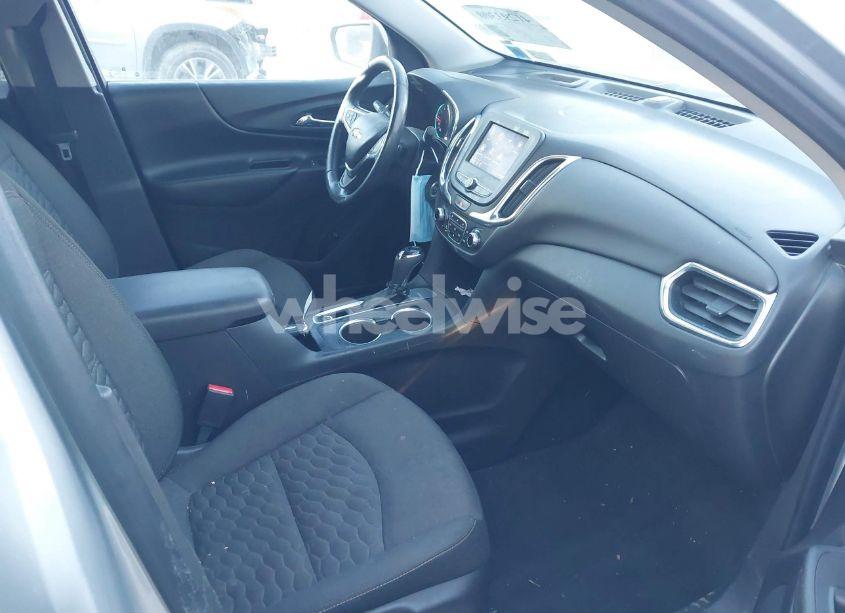 Photo 5 of 2020 Chevrolet Equinox FWD LT 1.5L TURBO (VIN 3GNAXKEV2LS686028)