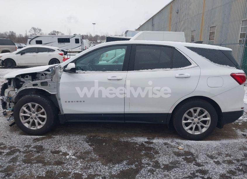 Photo 15 of 2020 Chevrolet Equinox FWD LT 1.5L TURBO (VIN 3GNAXKEV2LS710568)