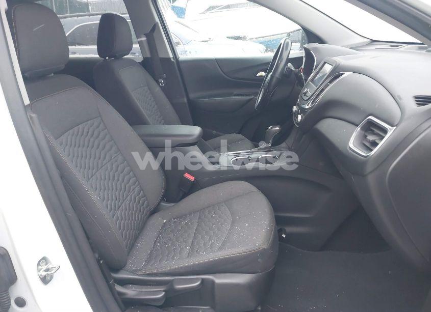 Photo 5 of 2020 Chevrolet Equinox FWD LT 1.5L TURBO (VIN 3GNAXKEV2LS710568)