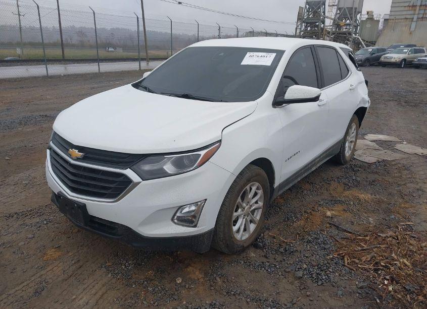 Photo 2 of 2021 Chevrolet Equinox FWD LT (VIN 3GNAXKEV2MS108898)