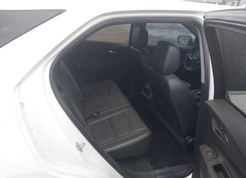 Photo 8 of 2021 Chevrolet Equinox FWD LT (VIN 3GNAXKEV2MS108898)
