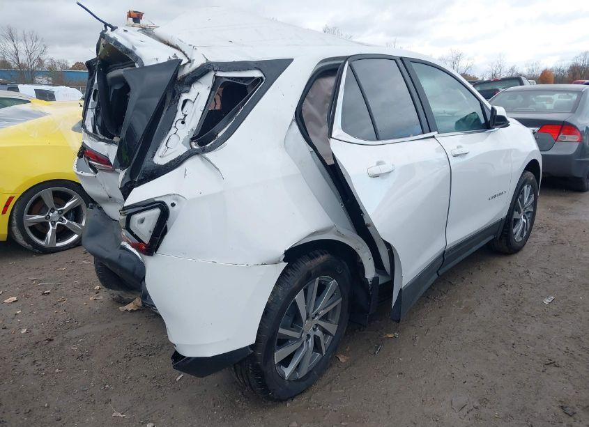 Photo 4 of 2022 Chevrolet Equinox FWD LT (VIN 3GNAXKEV2NL241687)