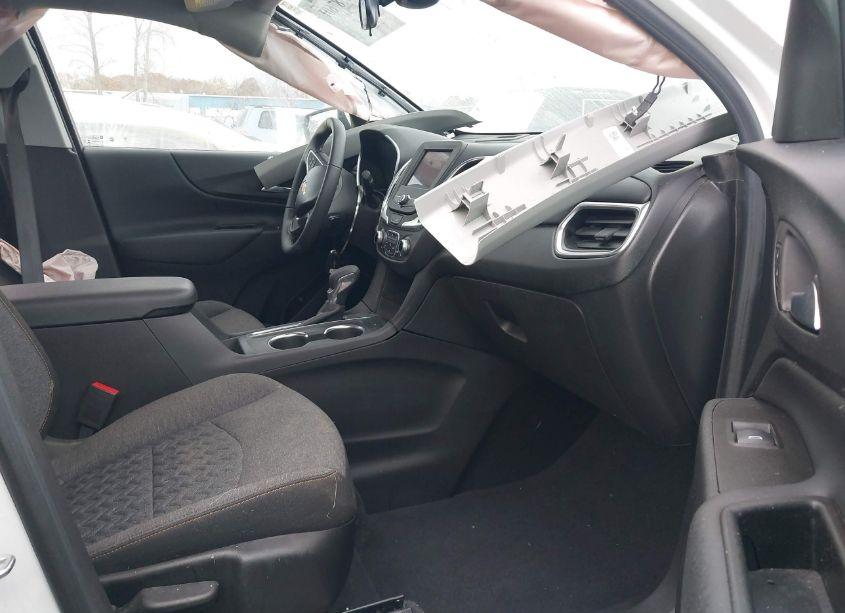 Photo 5 of 2022 Chevrolet Equinox FWD LT (VIN 3GNAXKEV2NL241687)