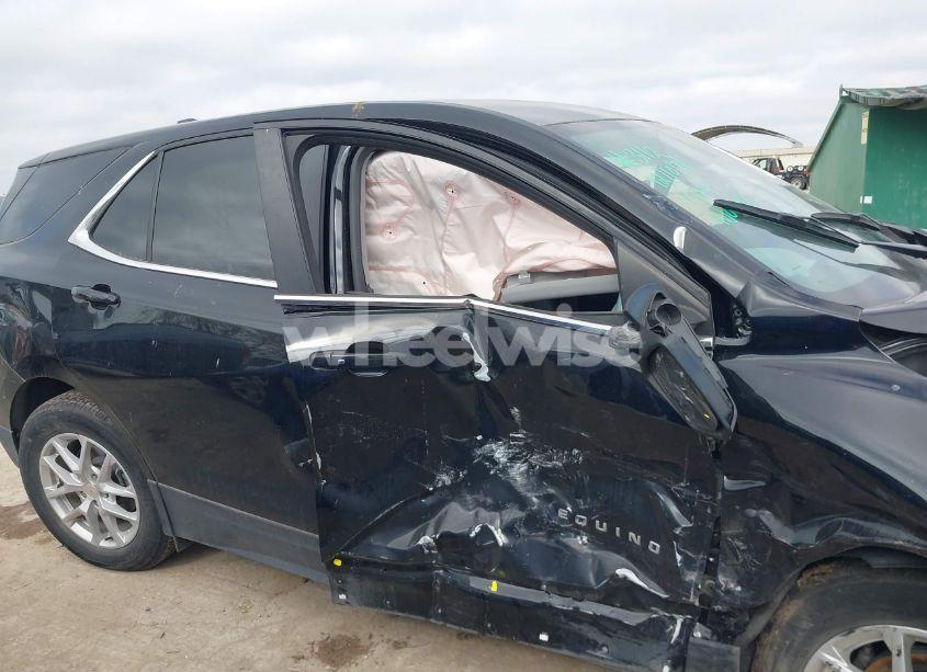 Photo 14 of 2022 Chevrolet Equinox FWD LT (VIN 3GNAXKEV2NL266430)