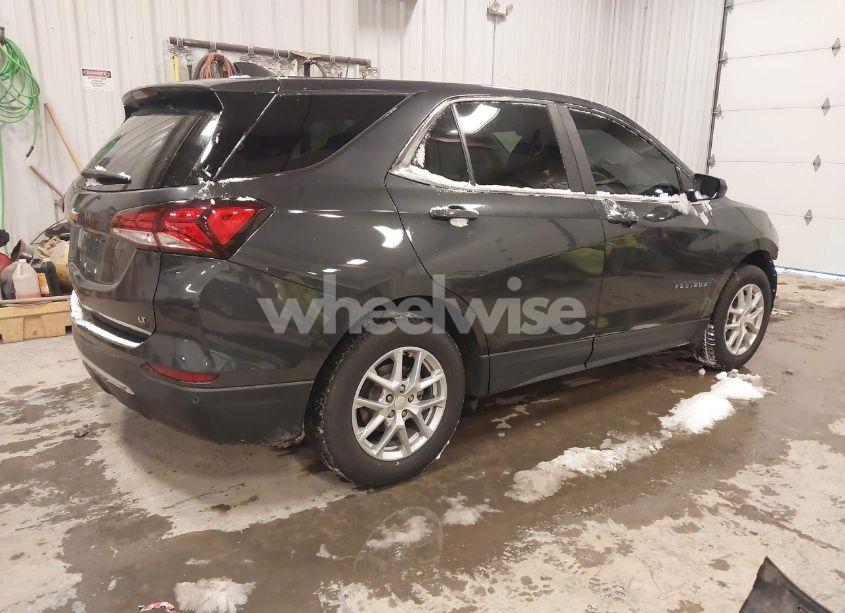 Photo 4 of 2022 Chevrolet Equinox FWD LT (VIN 3GNAXKEV2NS178306)