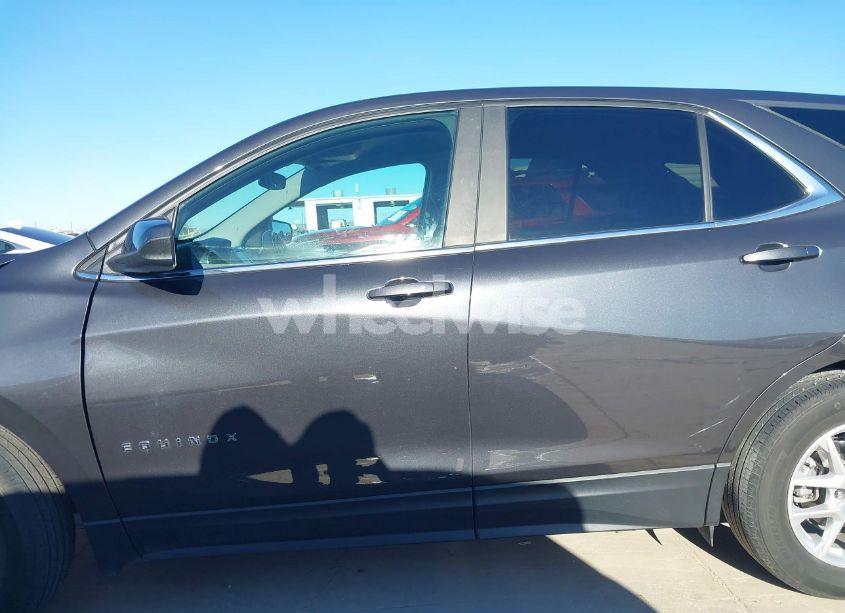 Photo 15 of 2022 Chevrolet Equinox FWD LT (VIN 3GNAXKEV2NS239475)