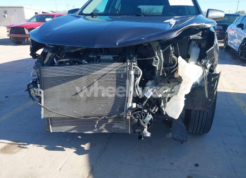 Photo 6 of 2022 Chevrolet Equinox FWD LT (VIN 3GNAXKEV2NS239475)