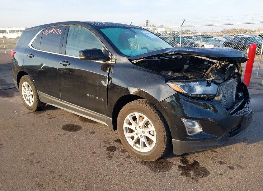 2019 Chevrolet Equinox LT (VIN 3GNAXKEV3KL272670) main photo