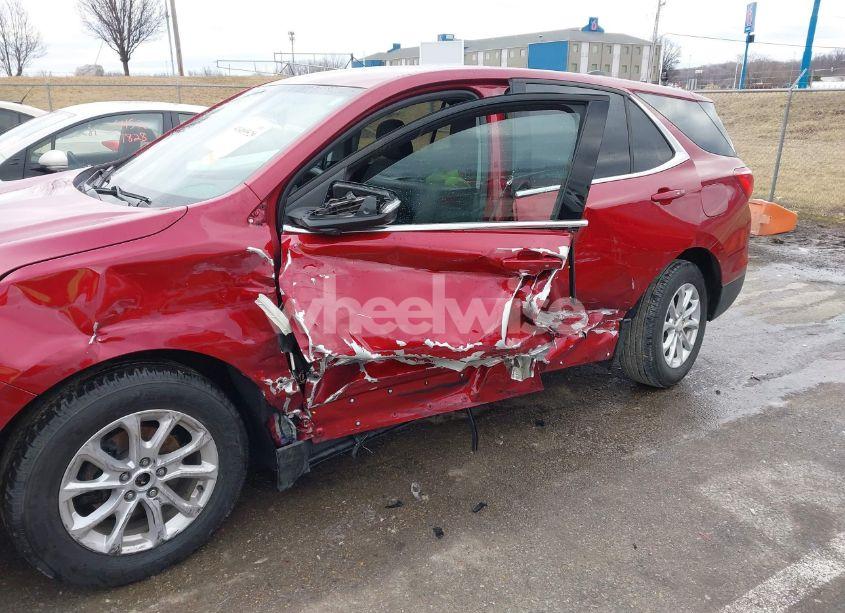 Photo 6 of 2019 Chevrolet Equinox LT (VIN 3GNAXKEV3KS503380)