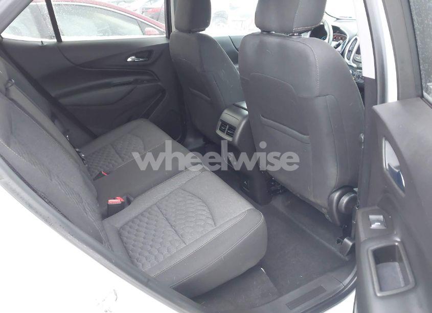 Photo 8 of 2019 Chevrolet Equinox LT (VIN 3GNAXKEV3KS520342)