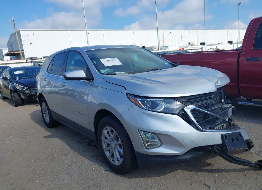 2019 Chevrolet Equinox LT (VIN 3GNAXKEV3KS630422) main photo