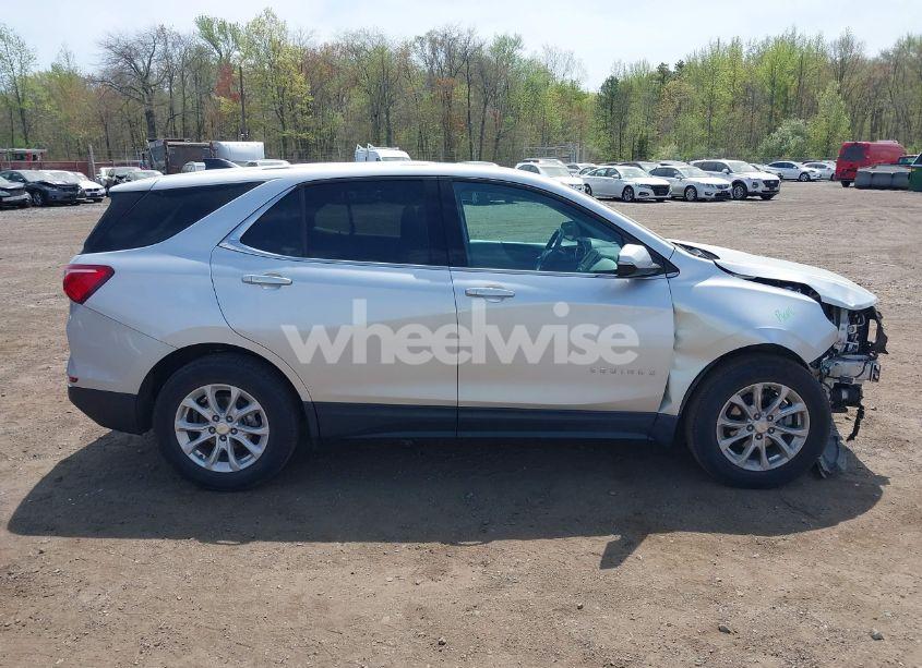 Photo 13 of 2019 Chevrolet Equinox LT (VIN 3GNAXKEV3KS647429)