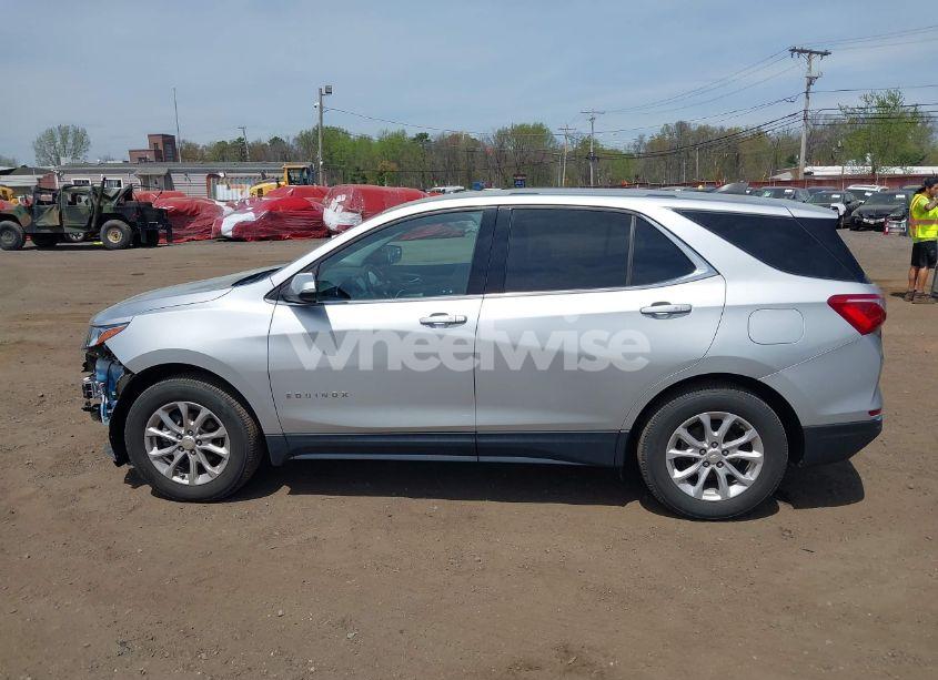 Photo 14 of 2019 Chevrolet Equinox LT (VIN 3GNAXKEV3KS647429)