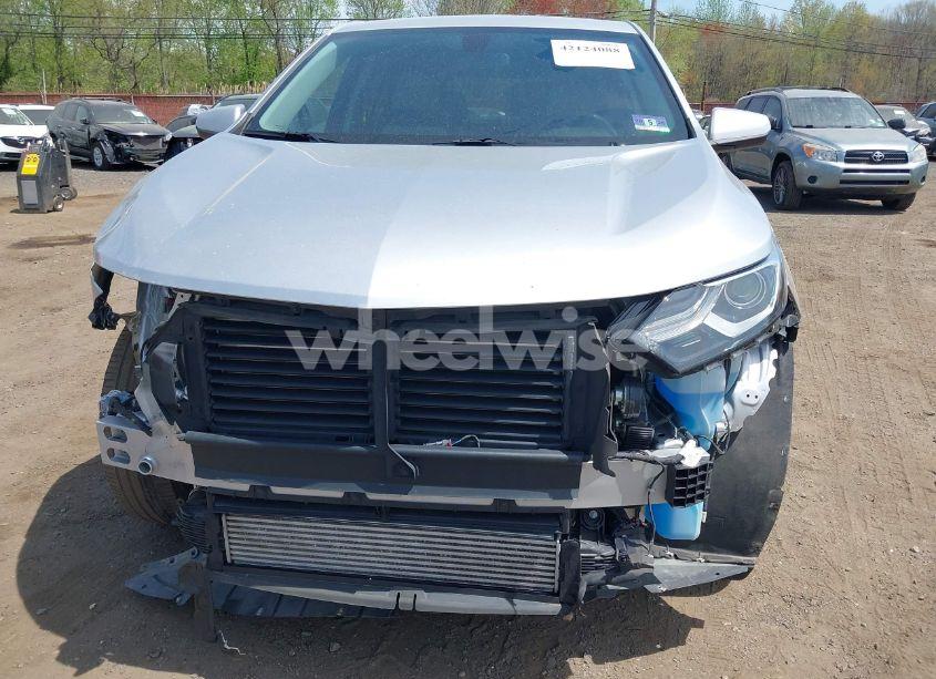 Photo 6 of 2019 Chevrolet Equinox LT (VIN 3GNAXKEV3KS647429)