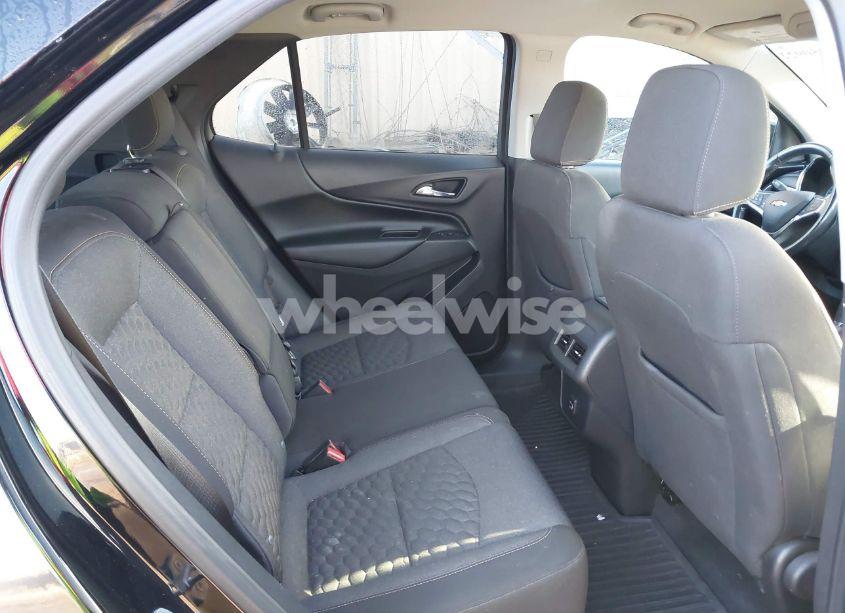 Photo 8 of 2020 Chevrolet Equinox FWD LT 1.5L TURBO (VIN 3GNAXKEV3LL211210)