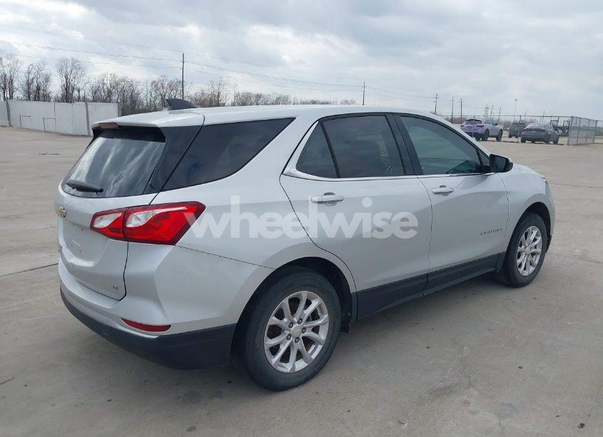 Photo 4 of 2020 Chevrolet Equinox FWD LT 1.5L TURBO (VIN 3GNAXKEV3LS509908)