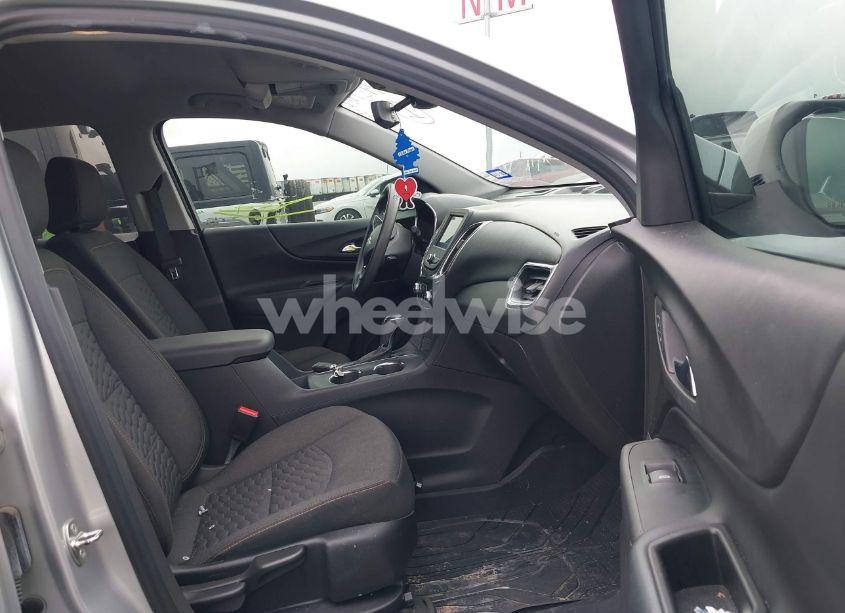 Photo 5 of 2020 Chevrolet Equinox FWD LT 1.5L TURBO (VIN 3GNAXKEV3LS509908)