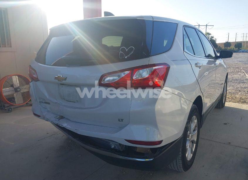 Photo 4 of 2020 Chevrolet Equinox FWD LT 1.5L TURBO (VIN 3GNAXKEV3LS675846)