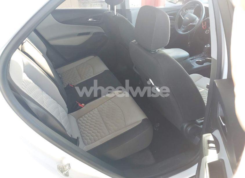 Photo 8 of 2020 Chevrolet Equinox FWD LT 1.5L TURBO (VIN 3GNAXKEV3LS675846)