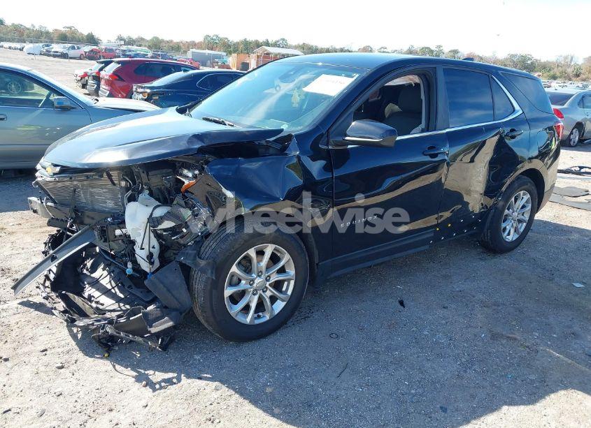Photo 2 of 2021 Chevrolet Equinox FWD LT (VIN 3GNAXKEV3ML311566)