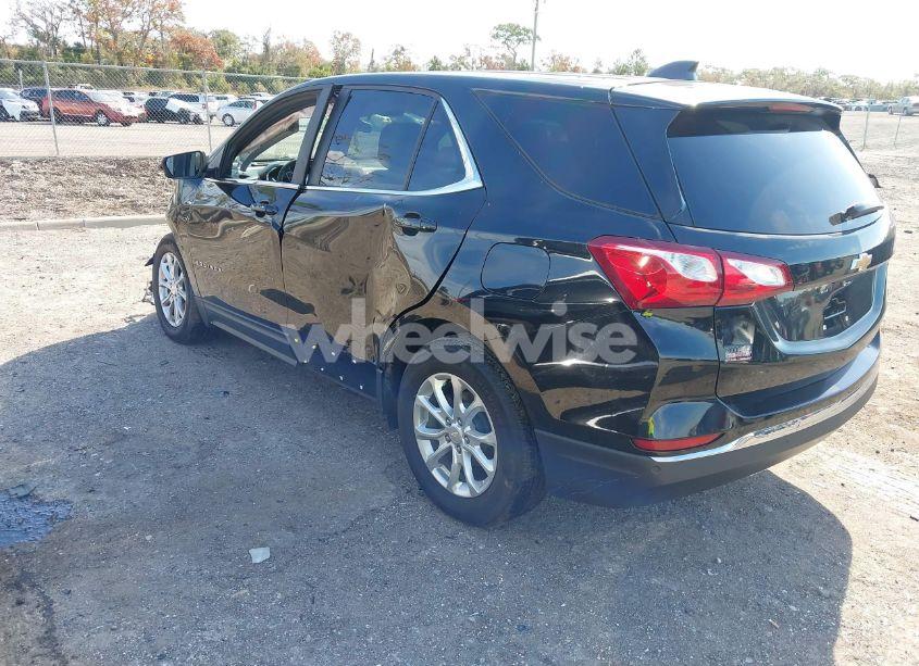 Photo 3 of 2021 Chevrolet Equinox FWD LT (VIN 3GNAXKEV3ML311566)