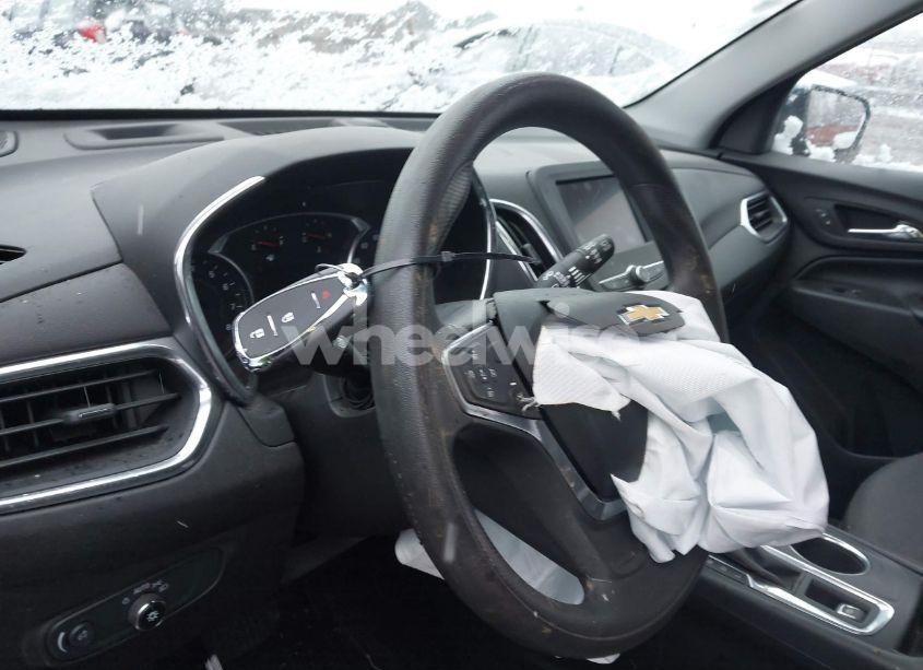 Photo 11 of 2021 Chevrolet Equinox FWD LT (VIN 3GNAXKEV3ML316668)