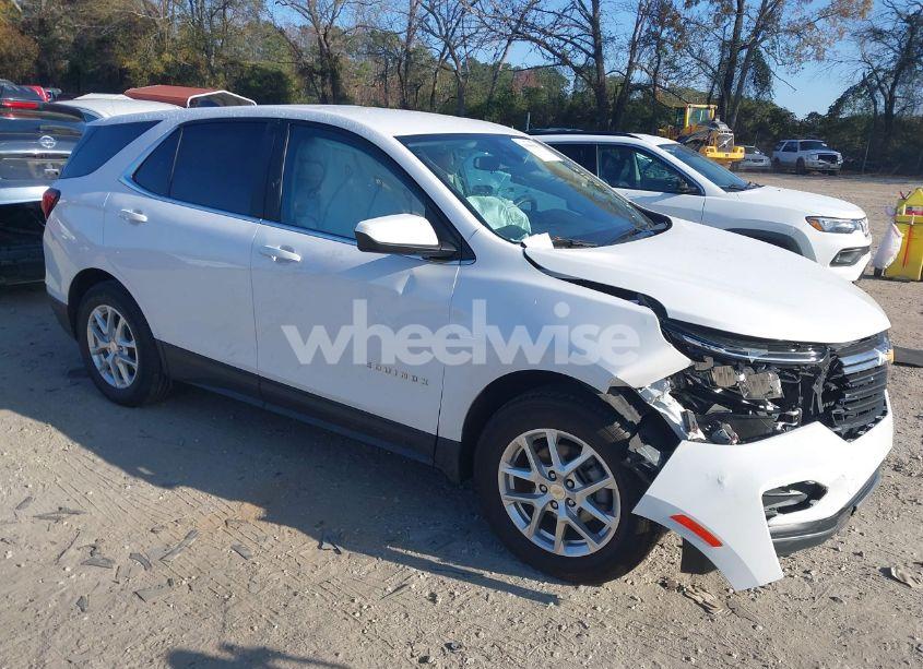 2022 Chevrolet Equinox FWD LT (VIN 3GNAXKEV3NL136818) main photo