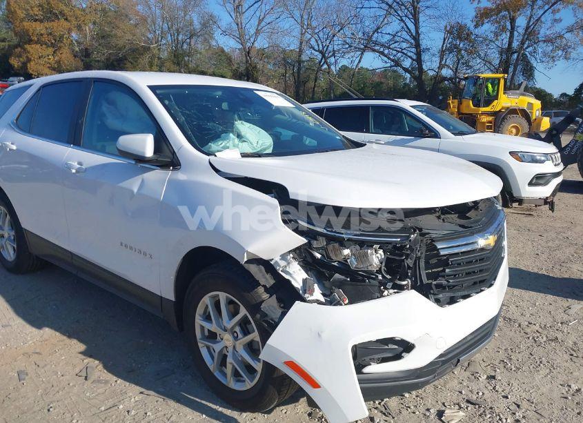 Photo 6 of 2022 Chevrolet Equinox FWD LT (VIN 3GNAXKEV3NL136818)