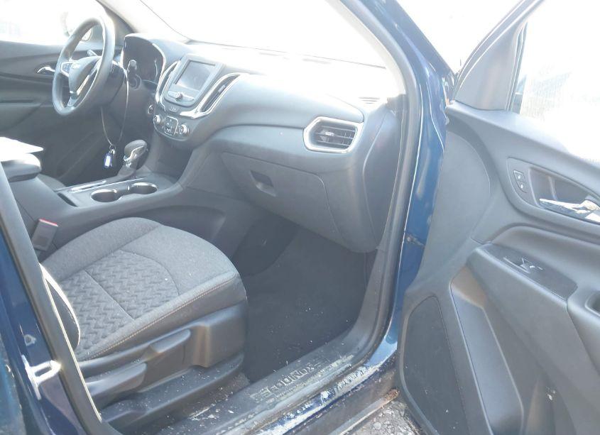 Photo 5 of 2022 Chevrolet Equinox FWD LT (VIN 3GNAXKEV3NL192192)