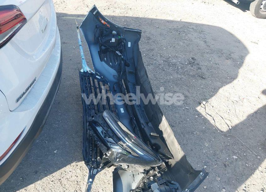 Photo 12 of 2022 Chevrolet Equinox FWD LT (VIN 3GNAXKEV3NL211341)