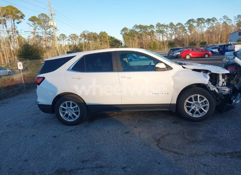 Photo 13 of 2022 Chevrolet Equinox FWD LT (VIN 3GNAXKEV3NL286265)