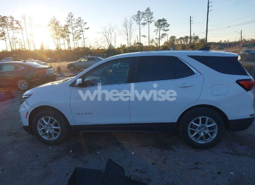 Photo 14 of 2022 Chevrolet Equinox FWD LT (VIN 3GNAXKEV3NL286265)