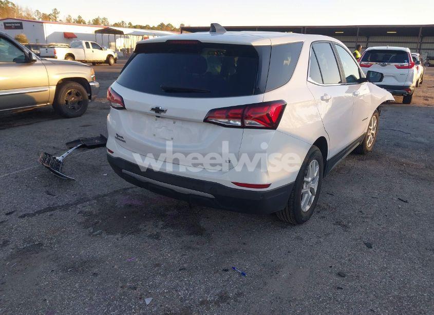 Photo 4 of 2022 Chevrolet Equinox FWD LT (VIN 3GNAXKEV3NL286265)