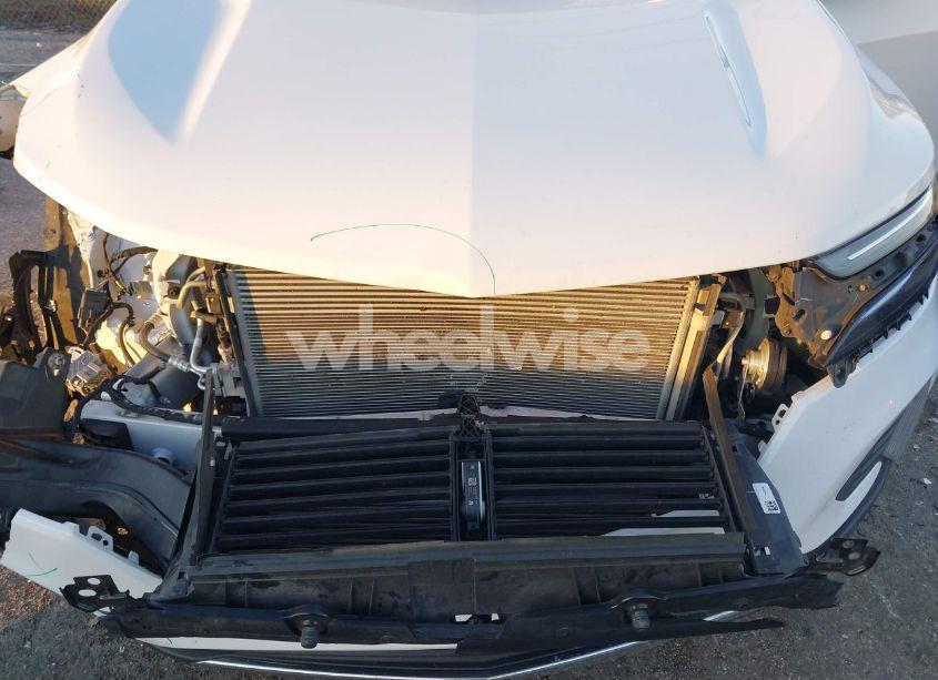 Photo 6 of 2022 Chevrolet Equinox FWD LT (VIN 3GNAXKEV3NL286265)