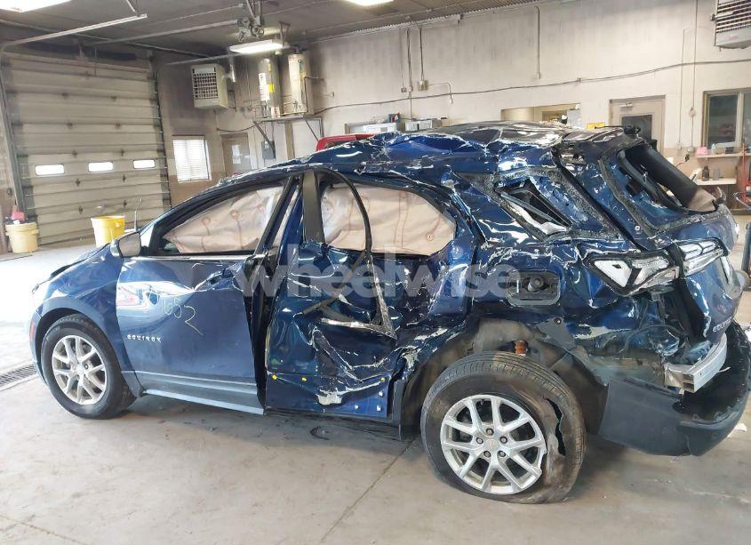 Photo 14 of 2022 Chevrolet Equinox FWD LT (VIN 3GNAXKEV3NL290834)