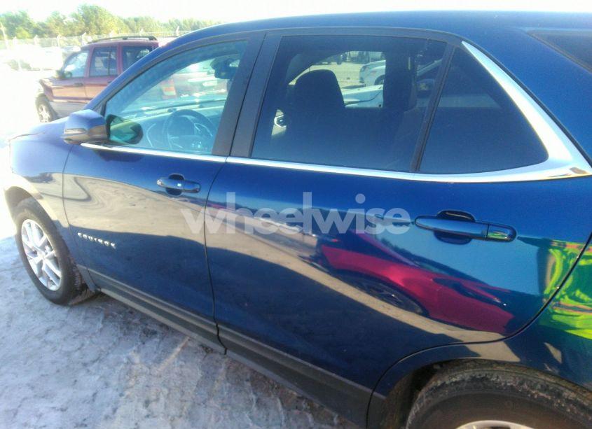 Photo 14 of 2022 Chevrolet Equinox FWD LT (VIN 3GNAXKEV3NS204458)