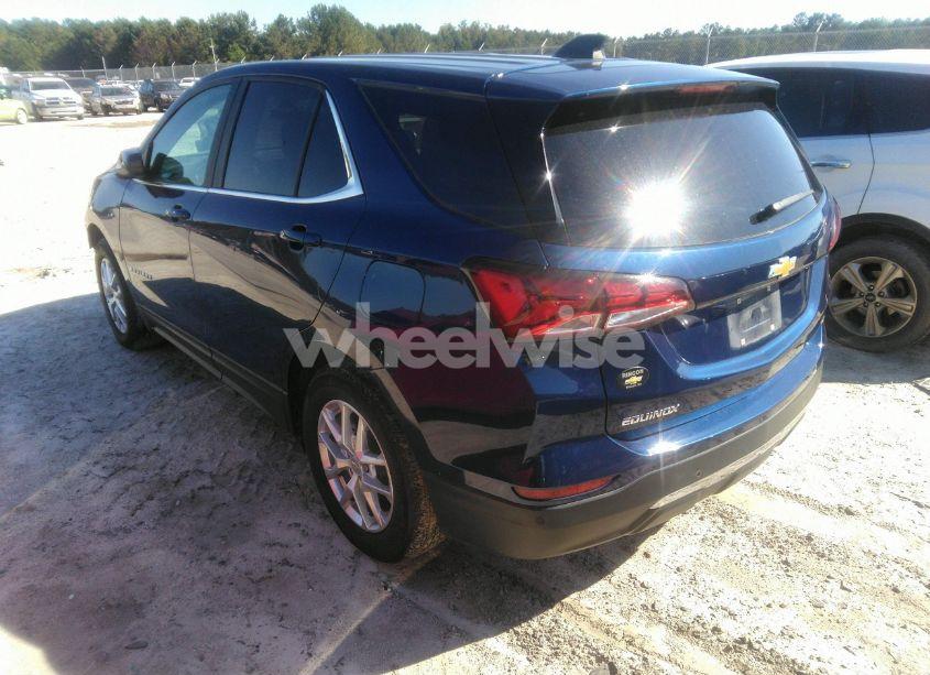 Photo 3 of 2022 Chevrolet Equinox FWD LT (VIN 3GNAXKEV3NS204458)