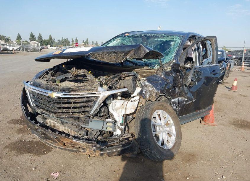 Photo 2 of 2022 Chevrolet Equinox FWD LT (VIN 3GNAXKEV3NS231563)