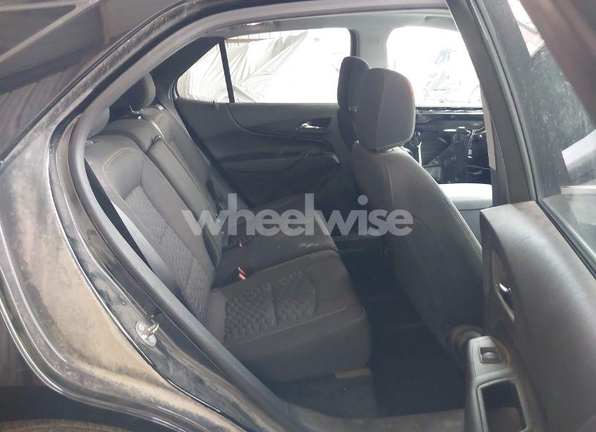 Photo 8 of 2019 Chevrolet Equinox LT (VIN 3GNAXKEV4KL285458)