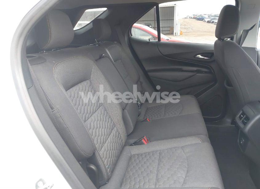 Photo 8 of 2019 Chevrolet Equinox LT (VIN 3GNAXKEV4KS517076)