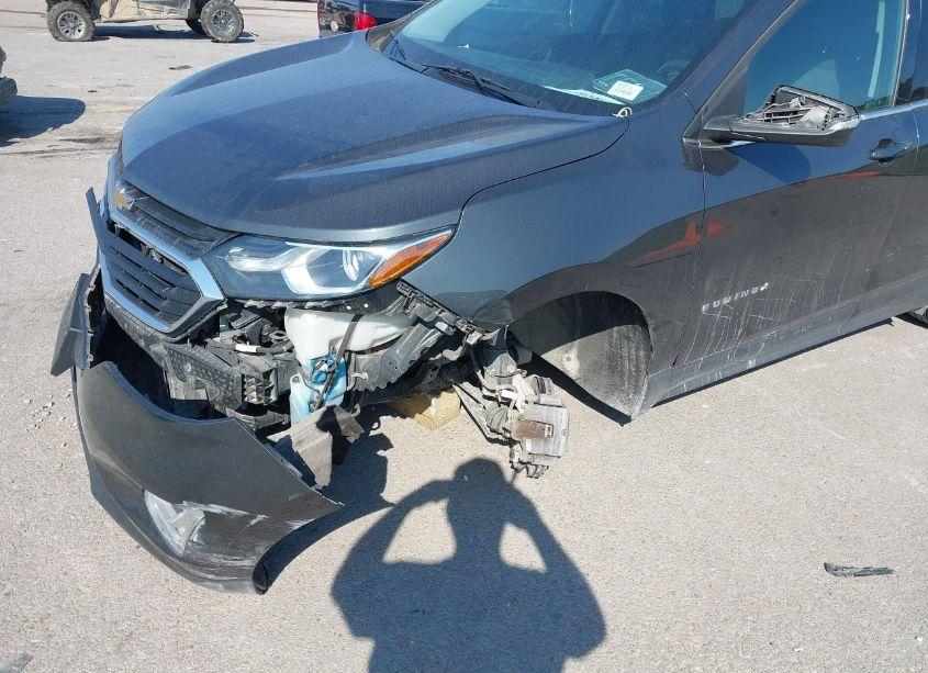 Photo 6 of 2019 Chevrolet Equinox LT (VIN 3GNAXKEV4KS562146)